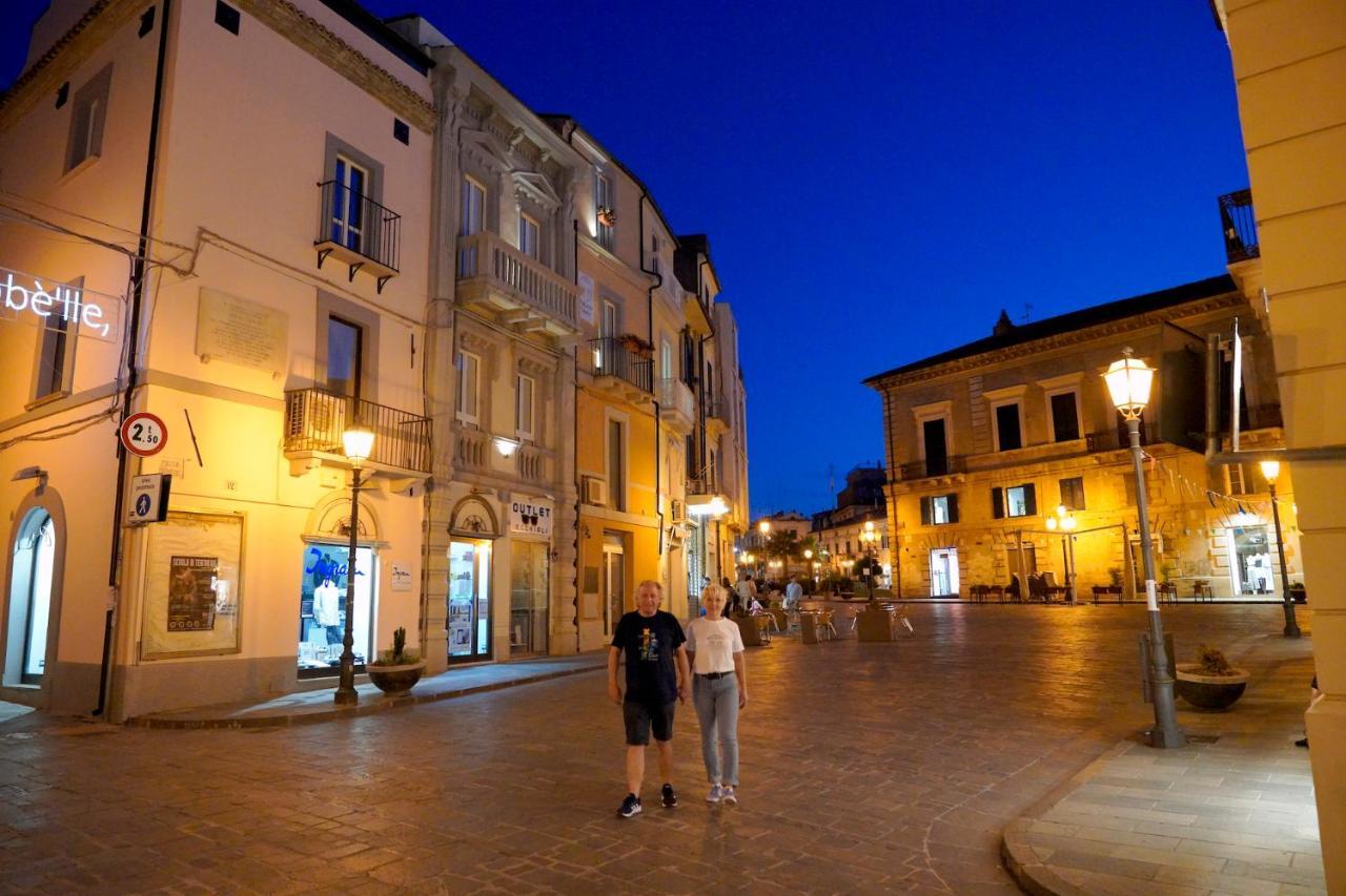 Palazzo Florio Boutique Residence Vasto Exterior photo